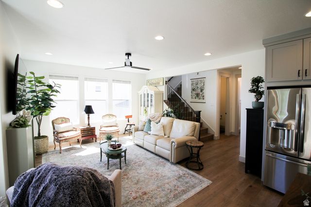 1390 E ORCHARD RIDGE LN, Kaysville, UT 84037
