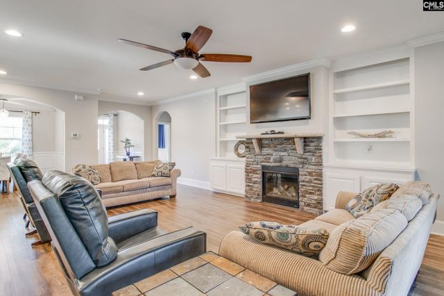 380 Bent Oak Dr, Chapin, SC 29036