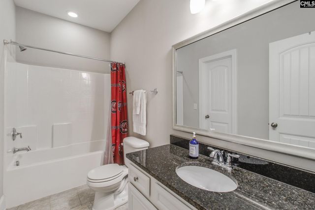 380 Bent Oak Dr, Chapin, SC 29036