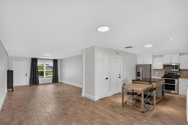 6410 NW 34TH Avenue, Fort Lauderdale, FL 33309