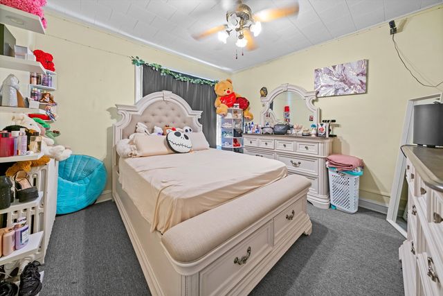 6058 S Massasoit Avenue, Chicago, IL 60638