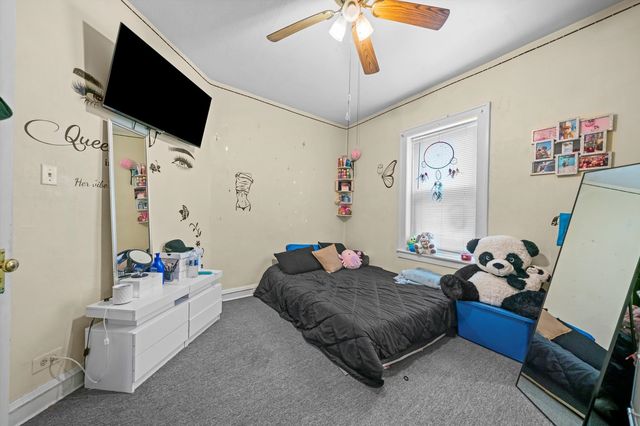 6058 S Massasoit Avenue, Chicago, IL 60638