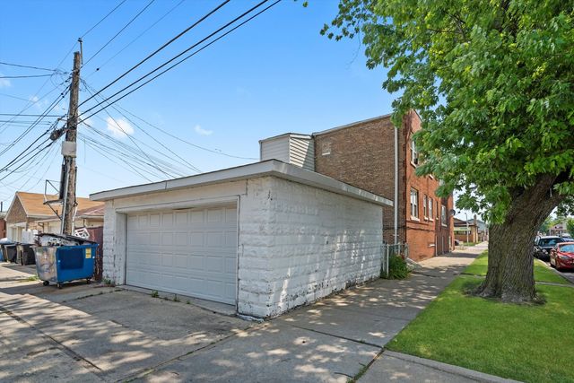 6058 S Massasoit Avenue, Chicago, IL 60638