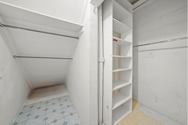 6058 S Massasoit Avenue, Chicago, IL 60638