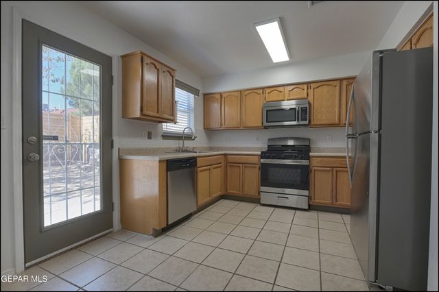 6177 Snowy River Place, El Paso, TX 79932