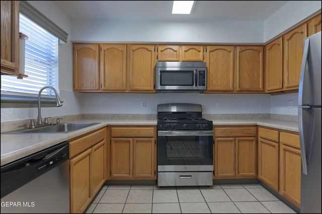 6177 Snowy River Place, El Paso, TX 79932