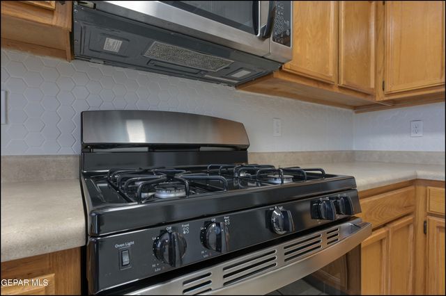 6177 Snowy River Place, El Paso, TX 79932