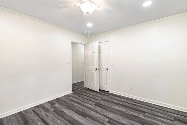 205 Eastern School Road, Mayesville, SC 29104