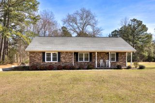 205 Eastern School Road, Mayesville, SC 29104