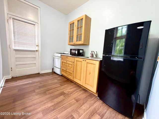 1245 S 1st St 4, Louisville, KY 40203