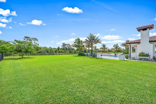 8164 SE Old Plantation Circle, Jupiter, FL 33458