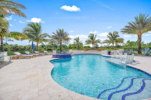 8164 SE Old Plantation Circle, Jupiter, FL 33458