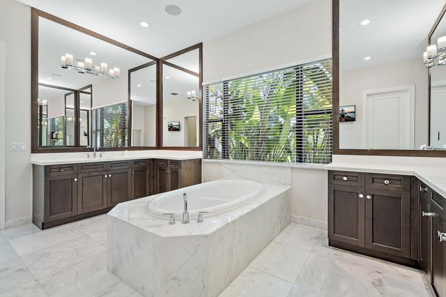 8164 SE Old Plantation Circle, Jupiter, FL 33458