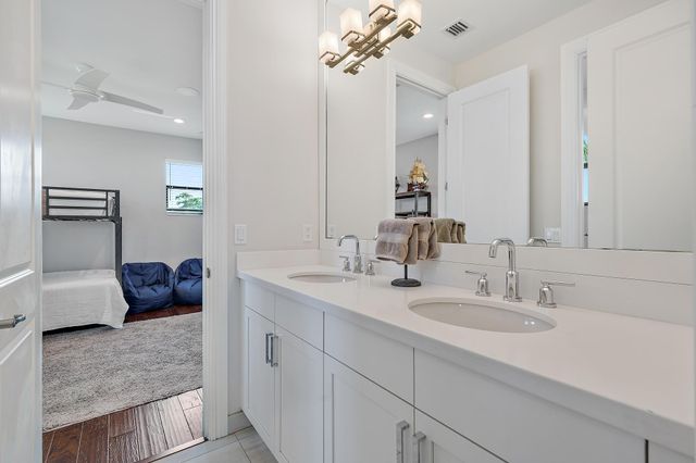 8164 SE Old Plantation Circle, Jupiter, FL 33458