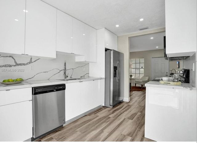 221 NW 51st Street, Fort Lauderdale, FL 33309