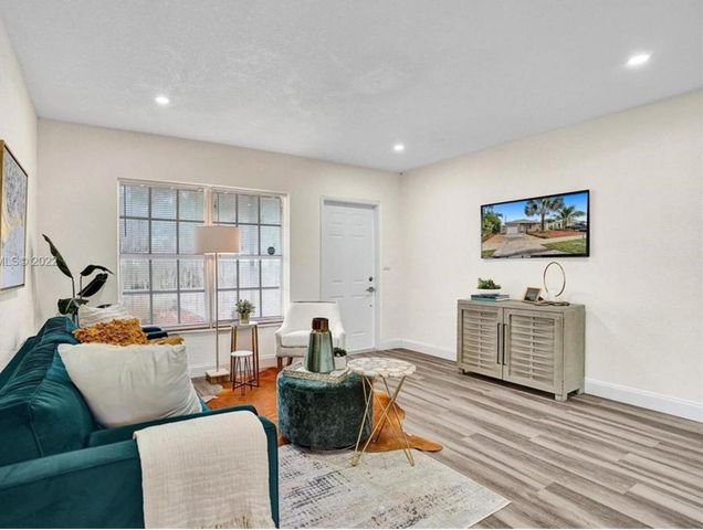 221 NW 51st Street, Fort Lauderdale, FL 33309