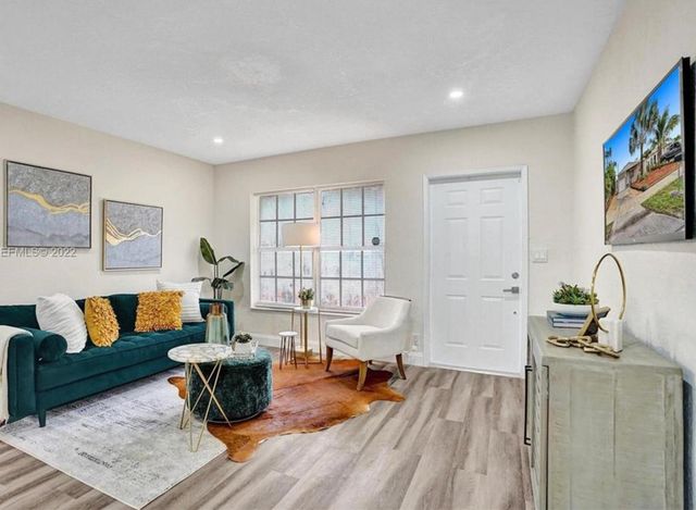 221 NW 51st Street, Fort Lauderdale, FL 33309