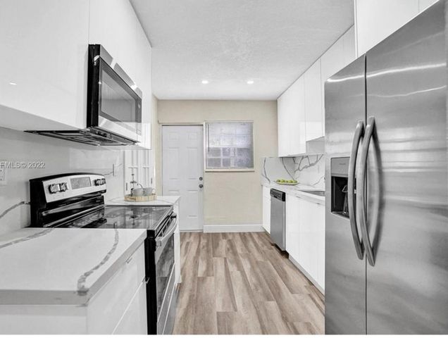 221 NW 51st Street, Fort Lauderdale, FL 33309