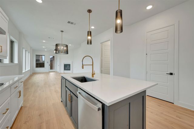 1856 Lightner Road, Van Alstyne, TX 75495