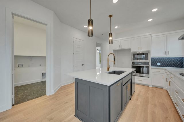 1856 Lightner Road, Van Alstyne, TX 75495