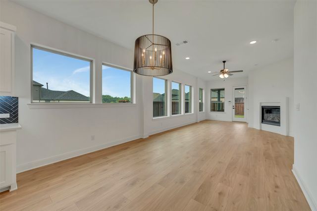 1856 Lightner Road, Van Alstyne, TX 75495