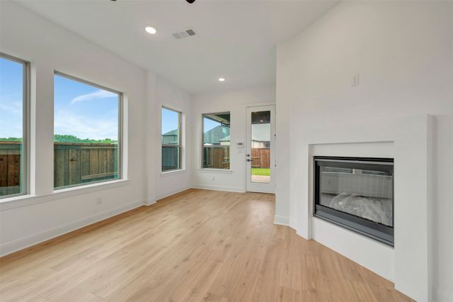1856 Lightner Road, Van Alstyne, TX 75495