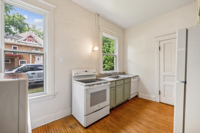 301 Angel Avenue SW 303, Watertown, MN 55388