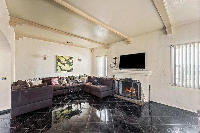 1442 W 83rd, Los Angeles, CA 90047