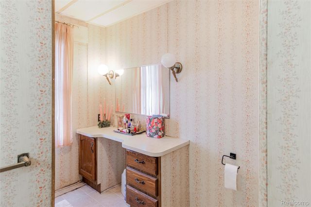 6655 Jackson Road 126, Ann Arbor, MI 48103