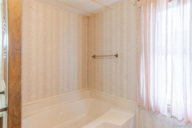 6655 Jackson Road 126, Ann Arbor, MI 48103