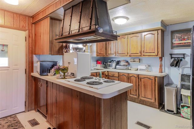 6655 Jackson Road 126, Ann Arbor, MI 48103