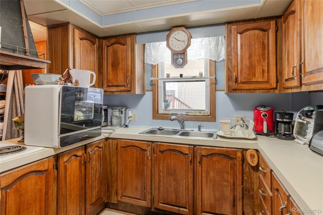 6655 Jackson Road 126, Ann Arbor, MI 48103