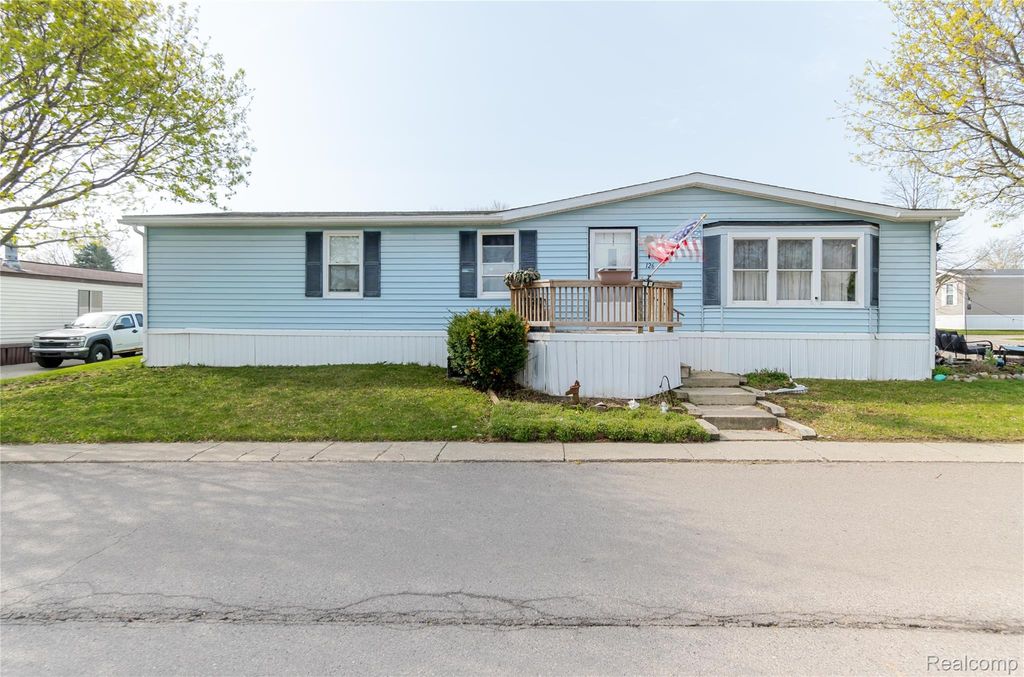 6655 Jackson Road 126, Ann Arbor, MI 48103