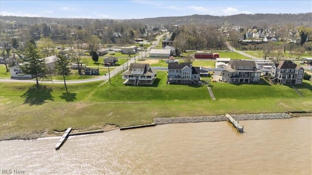 2 Stern Drive, Williamstown, WV 26187