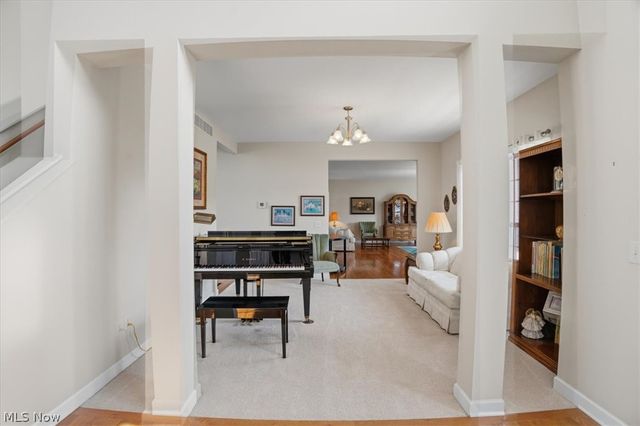 2 Stern Drive, Williamstown, WV 26187