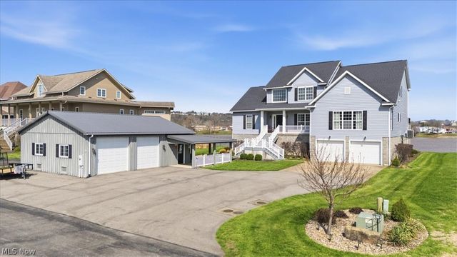 2 Stern Drive, Williamstown, WV 26187