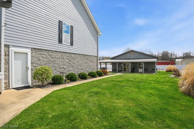 2 Stern Drive, Williamstown, WV 26187