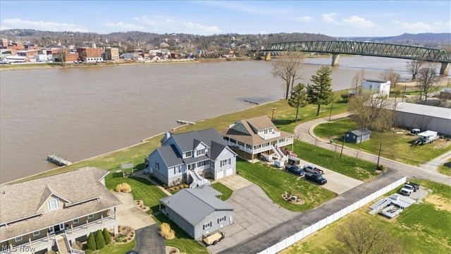 2 Stern Drive, Williamstown, WV 26187