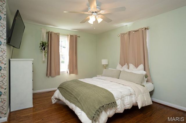 7533 Woodland Avenue, St Louis, MO 63143
