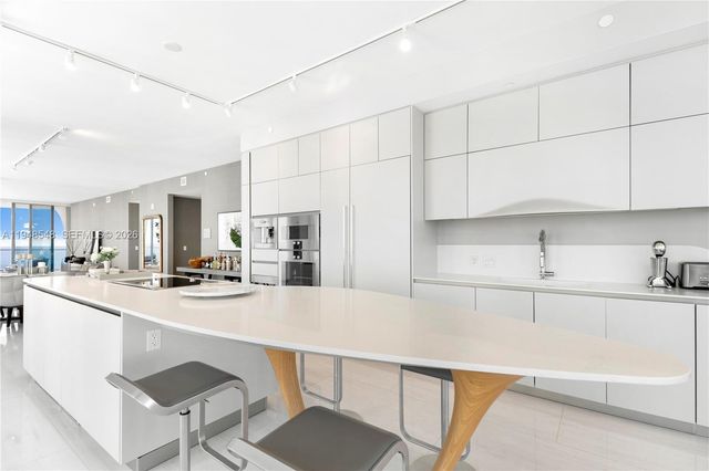 16901 Collins Ave 3005, Sunny Isles Beach, FL 33160