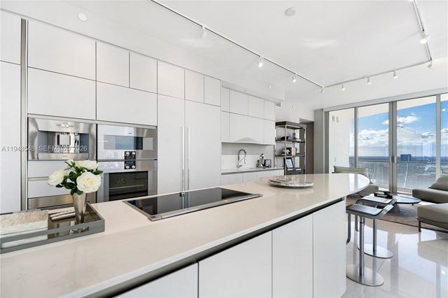 16901 Collins Ave 3005, Sunny Isles Beach, FL 33160