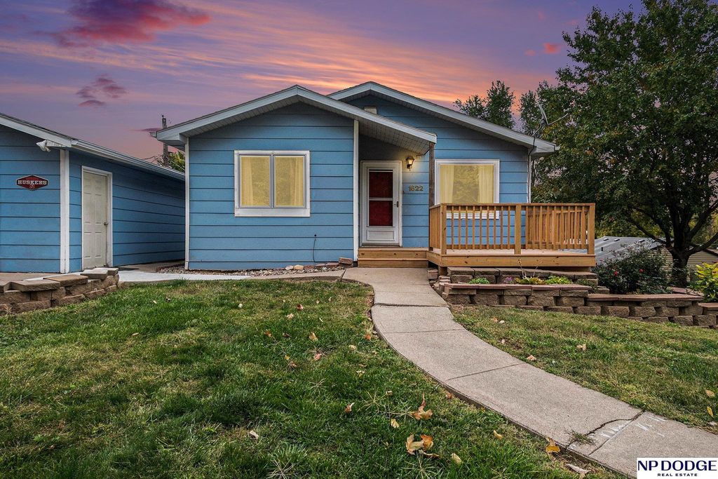 1622 L Street, Tekamah, NE 68061