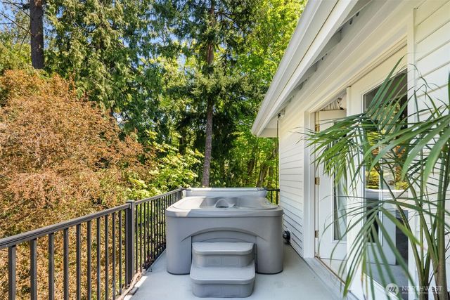 1107 9th Street, Mukilteo, WA 98275
