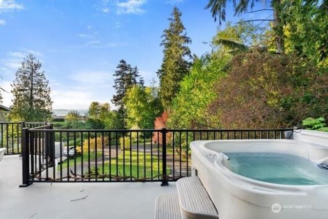 1107 9th Street, Mukilteo, WA 98275