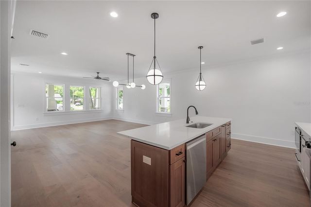 1222 E CHELSEA STREET, Tampa, FL 33603
