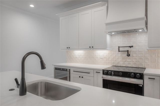 1222 E CHELSEA STREET, Tampa, FL 33603