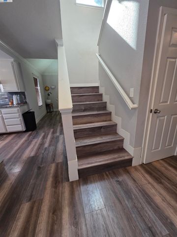 6980 Riverside Blvd, Sacramento, CA 95831