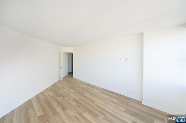 7002 Boulevard East 21B, Guttenberg, NJ 07093