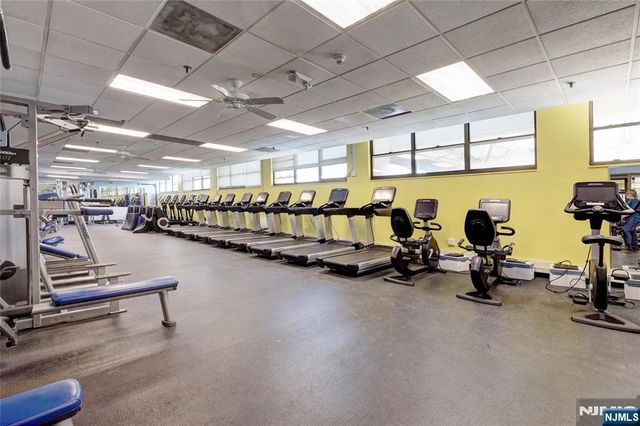 7002 Boulevard East 21B, Guttenberg, NJ 07093