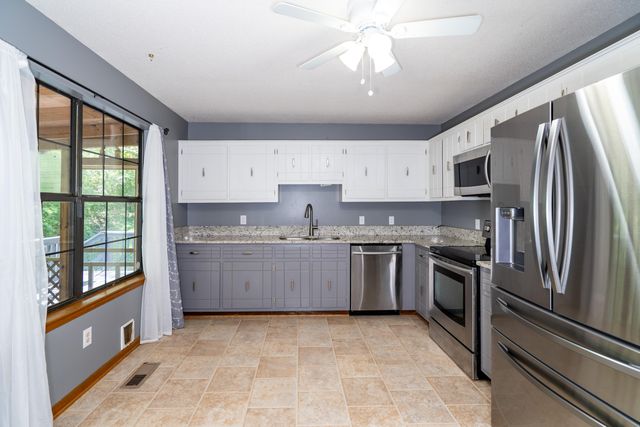 296 Rolling Meadows Drive, Ringgold, GA 30736